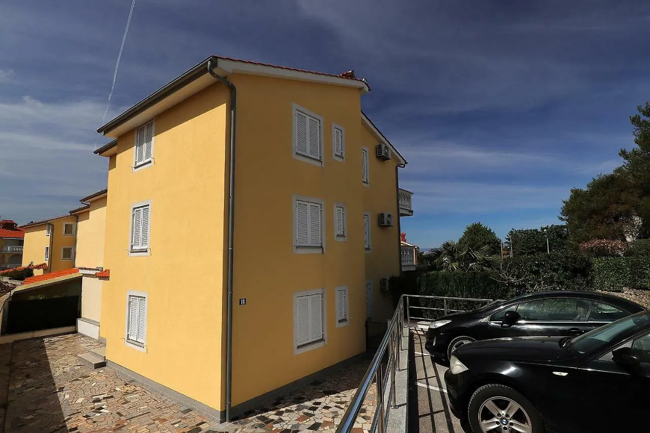 Apartment La God Malinska
