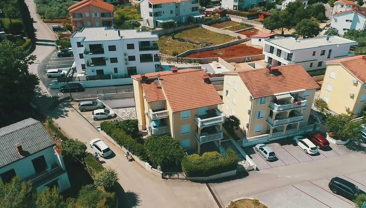 Apartment La God Malinska 0*,  Croatia