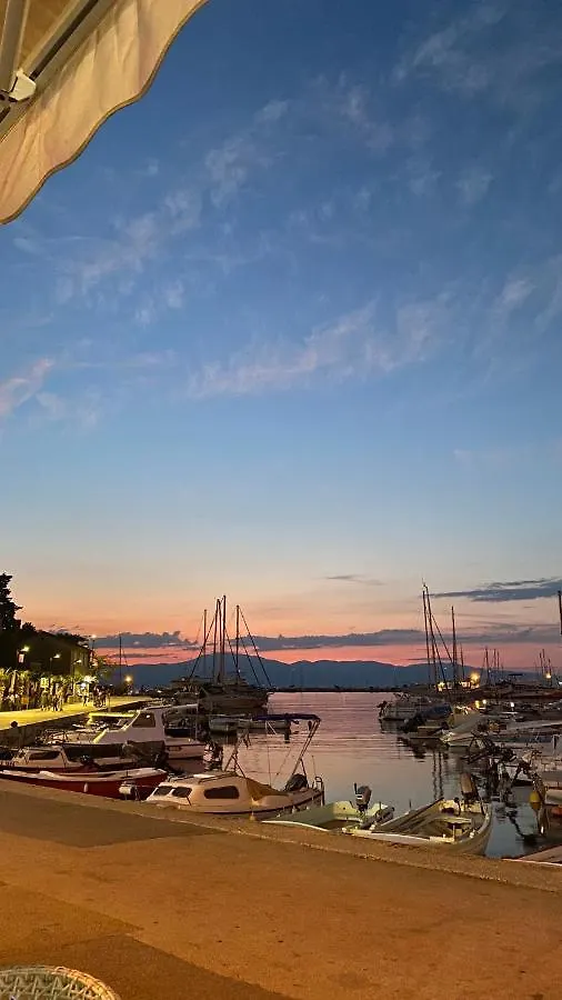 Apartment La God Malinska 0*,  Croatia