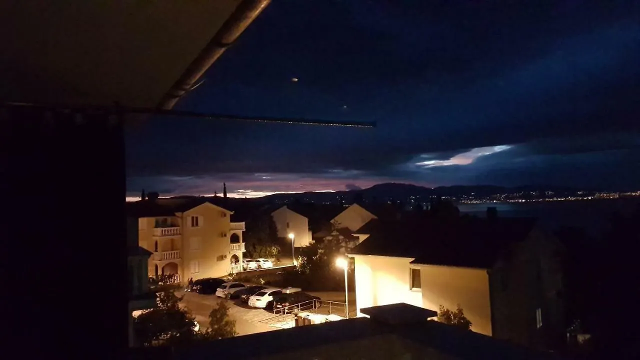 Apartment La God Malinska Croatia