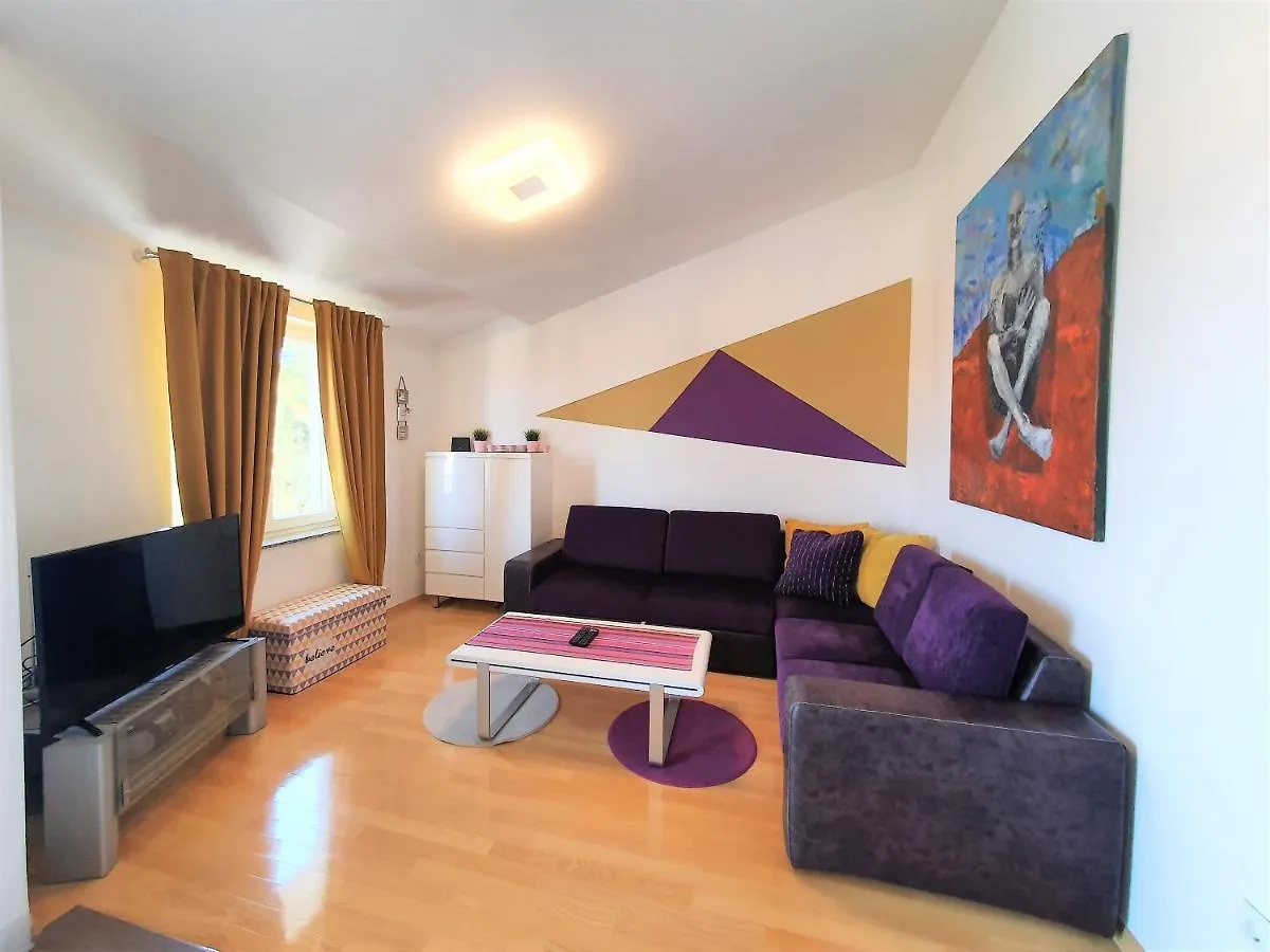 Apartment La God Malinska